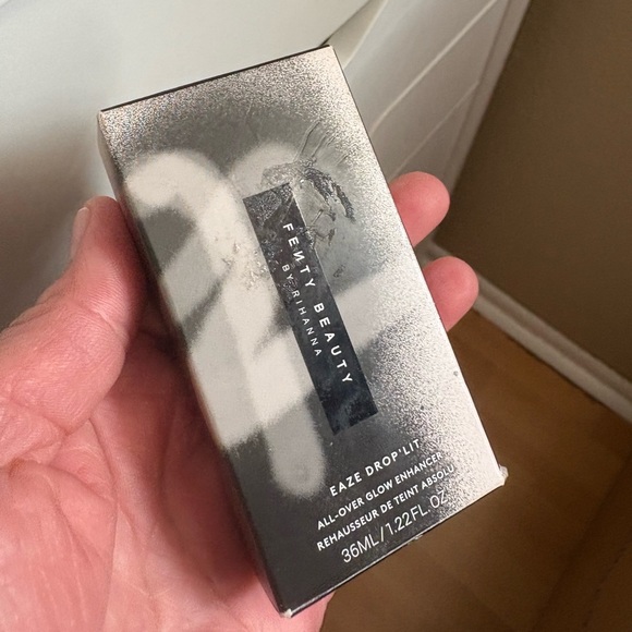 Fenty Beauty Eaze Drop Lit All-Over Glow Enhancer In BRONZE JASPER 04,New. - Picture 1 of 6